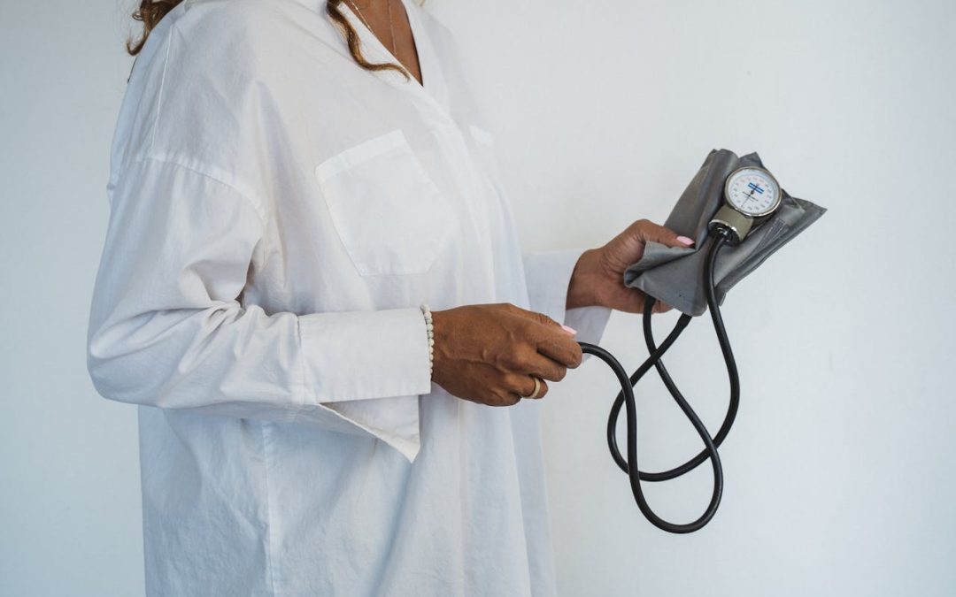 Forstå dit blodtryk med den rette blodtryksmåler